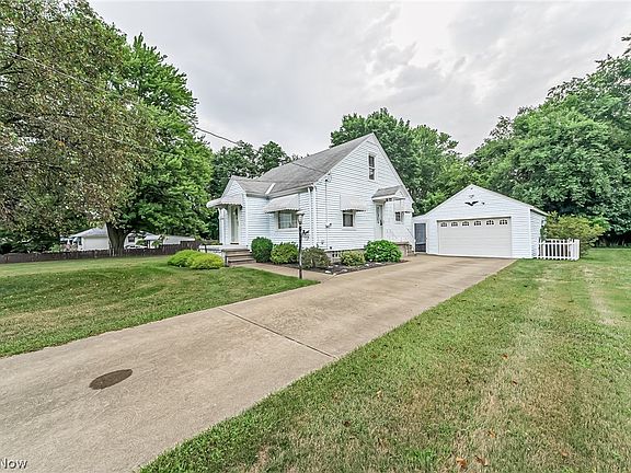 3rd image of 5327 Carek Ct