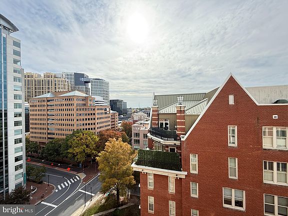 5th image of 7500 Woodmont Ave #S1204