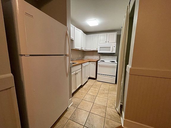 3rd image of 361 E Clayton St APT 108