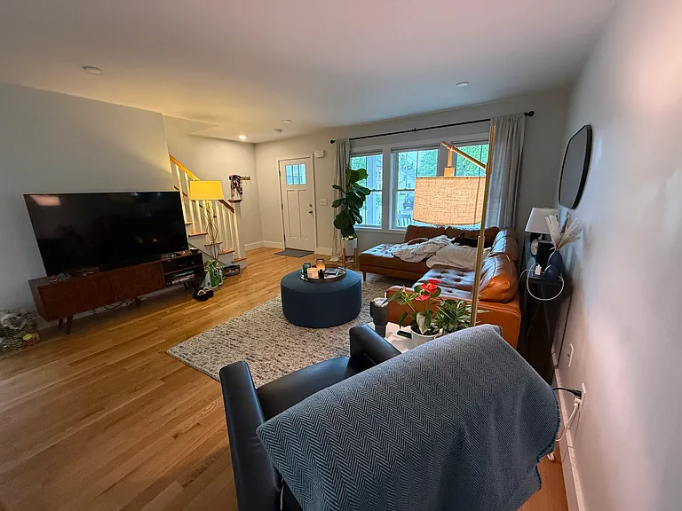 129 Graystone St — Photo 28