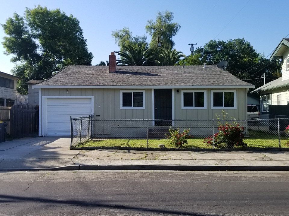 1st image of 820 W Park St