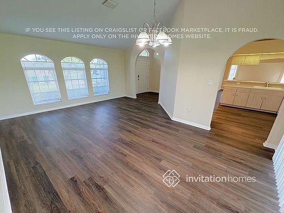 2nd image of 1124 Fergus Ln