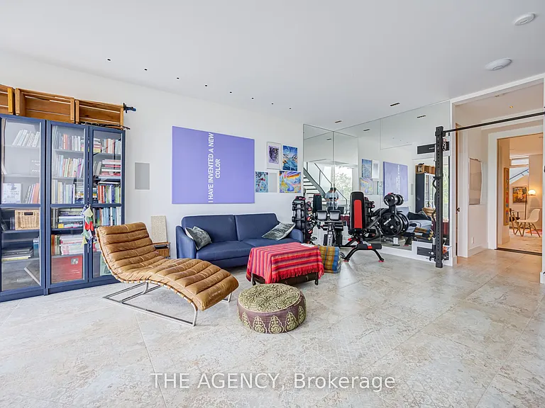 15 Albemarle Ave — Photo 24