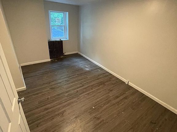 5th image of 2141 W Clifton Ave #1