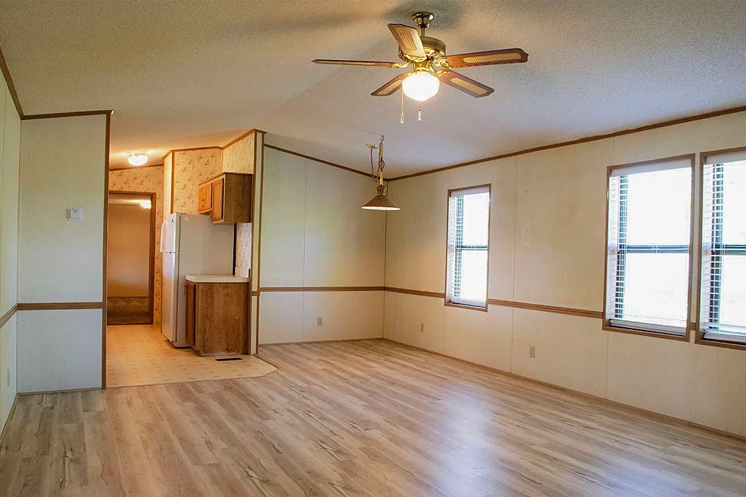3 bed, 1216 sqft, $1,800 — Photo 2
