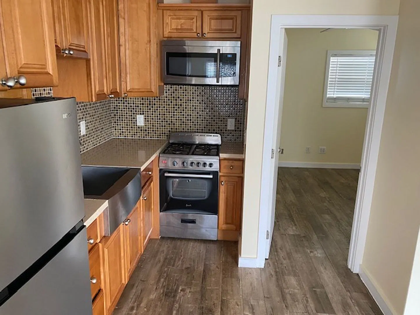 1 bed, 1.0 bath, 450 sqft, $1,650 — Photo 1