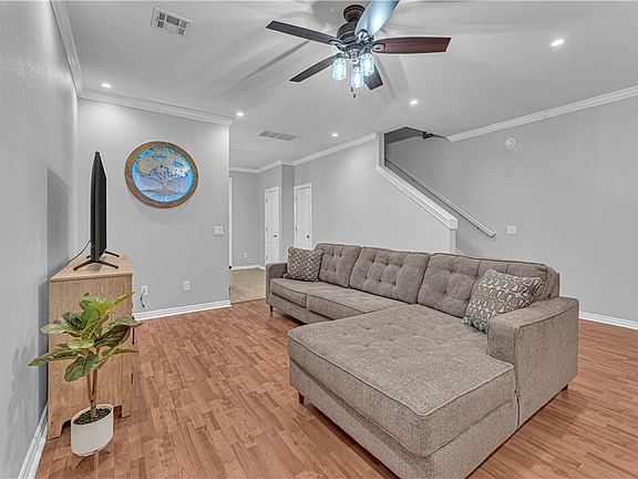 5th image of 3642 Tower Cir