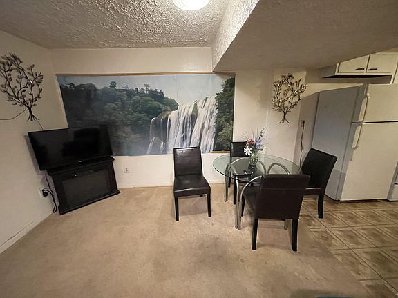 Living room - 2