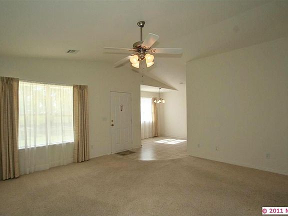 2nd image of 21 W Ross Ave