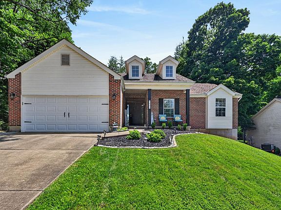 2nd image of 1607 Brookridge Circle Dr