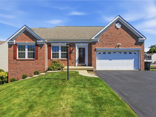 14 Beagle Ct, Clairton, PA 15025
