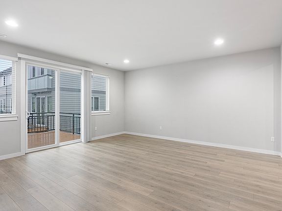 5th image of 19325 35th Dr SE Unit B