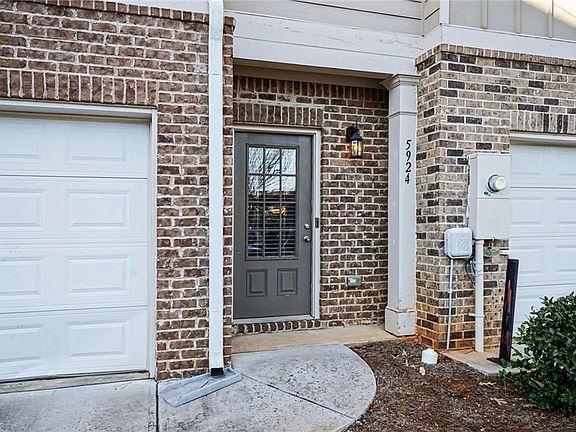 3rd image of 5924 Cassie Dr