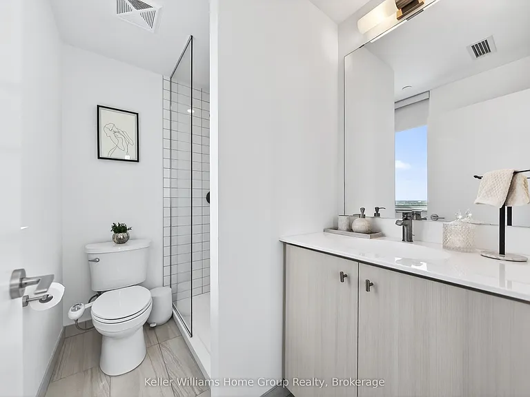 15 Wellington St S #2402 — Photo 14