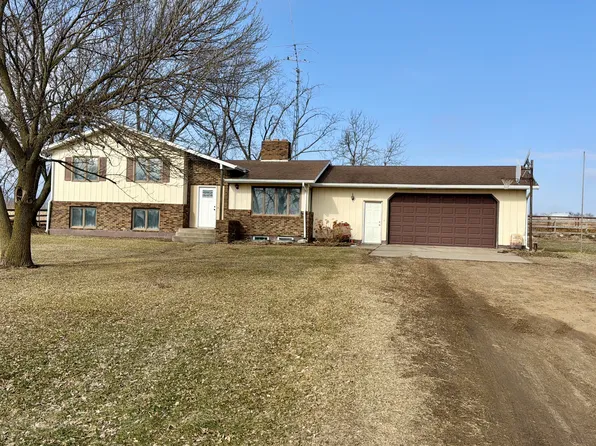 16067 Hawthorn Rd, Little Falls, MN 56345