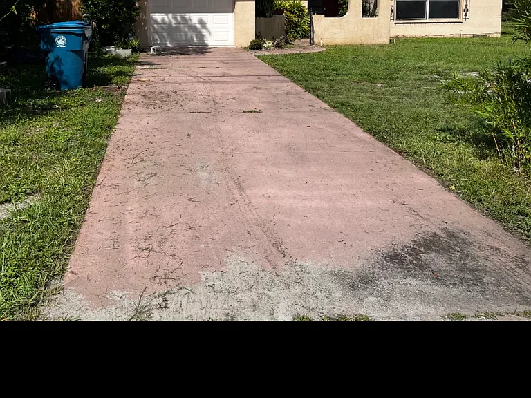 391 Cobblestone Dr — Photo 2
