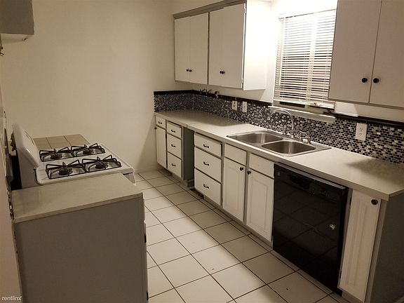 39566 Armfield Kitchen