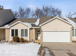 1002 Bradford Pl, West Des Moines, IA 50266