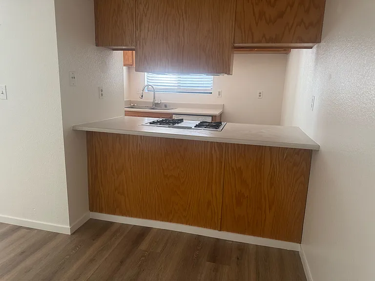 8200 Laborough Dr #B — Photo 15