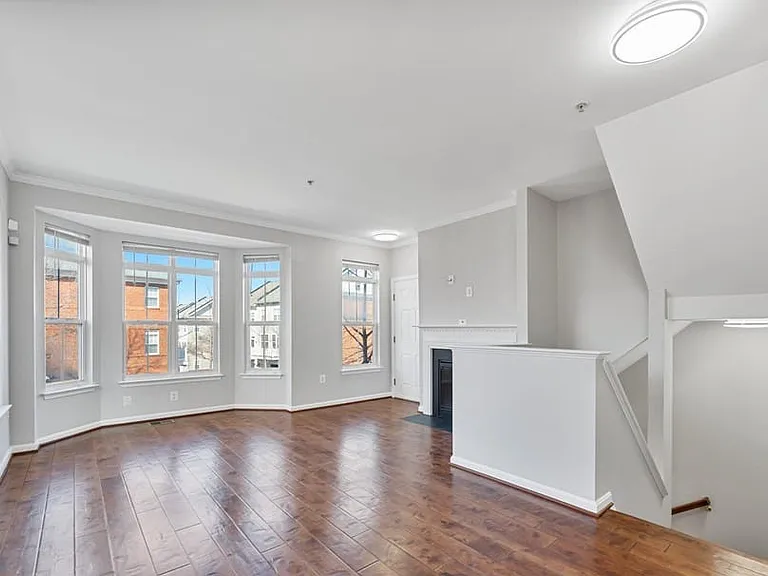 5529 Lanier Ave #359 — Photo 9