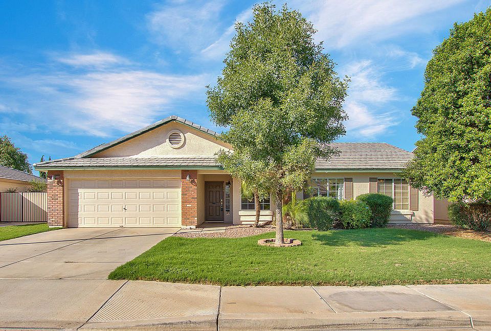 1st image of 2846 E Toledo Ct