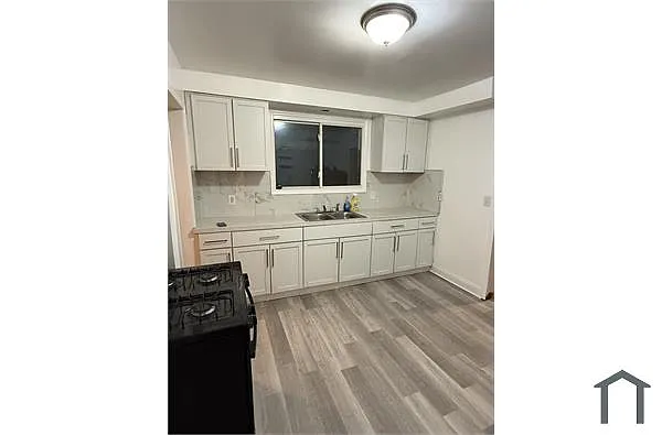 Building Photo - 15452 Marlowe St