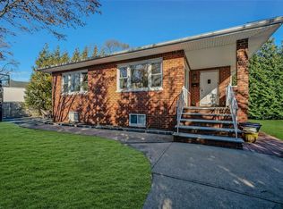 85 Hubbards Path, West Babylon, NY 11704