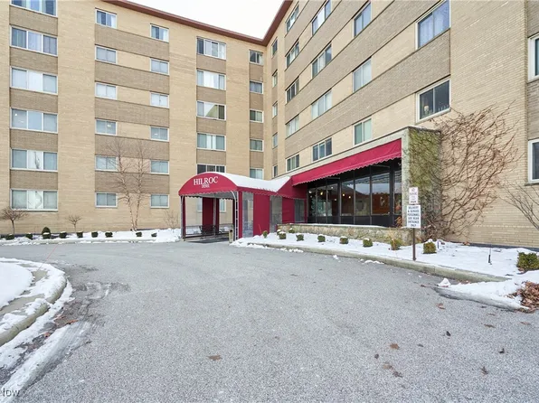 18501 Hilliard Blvd, Rocky River, OH 44116