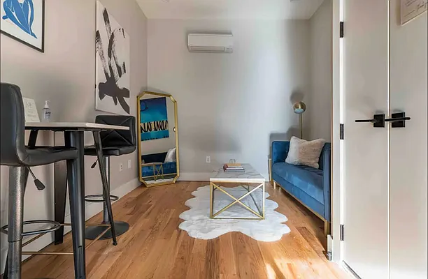 Rented by Rennit Inc. | media 2