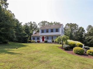 5 Hemlock Rd, Newtown, CT 06470