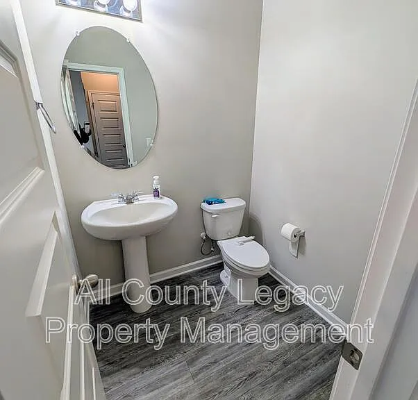 1313 Brookstone Lake Dr — Photo 5