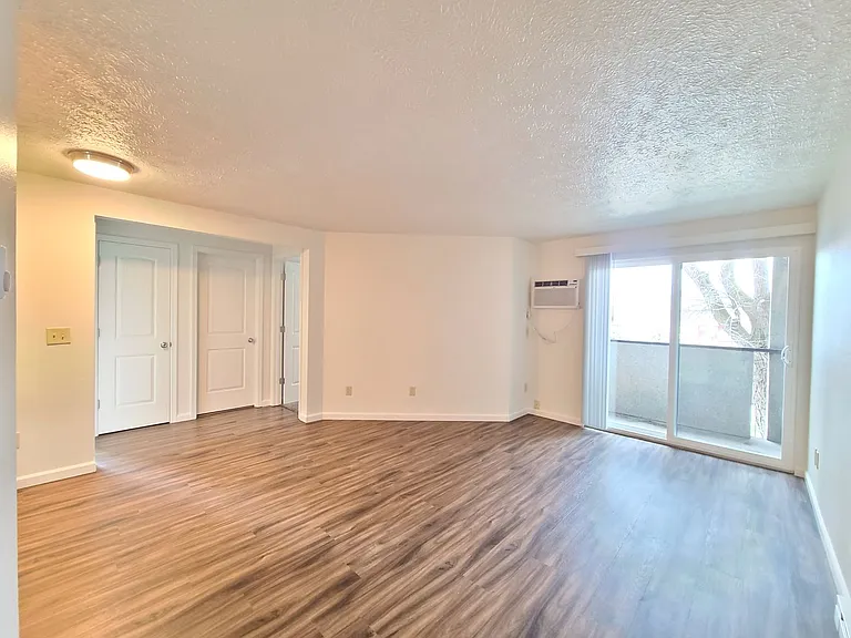 827 E Ermina Ave — Photo 22
