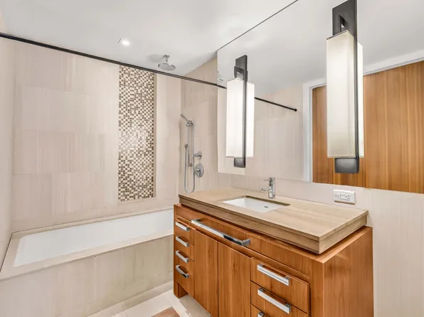 400 Fifth Avenue image 5 of 7