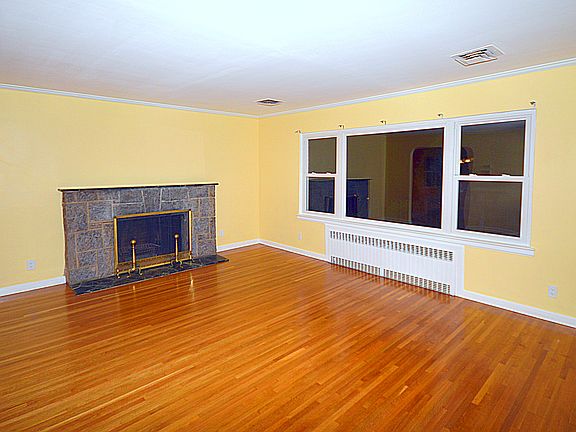 5th image of 1642 Jasmine Ave