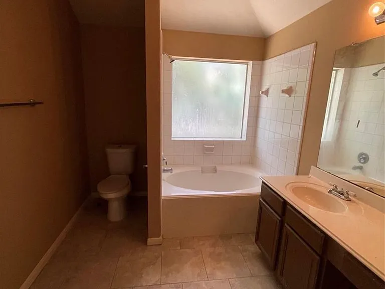 5235 Sherilynn Dr — Photo 9