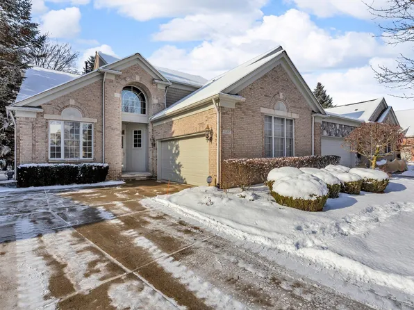 3697 Tremonte Cir S, Rochester, MI 48306
