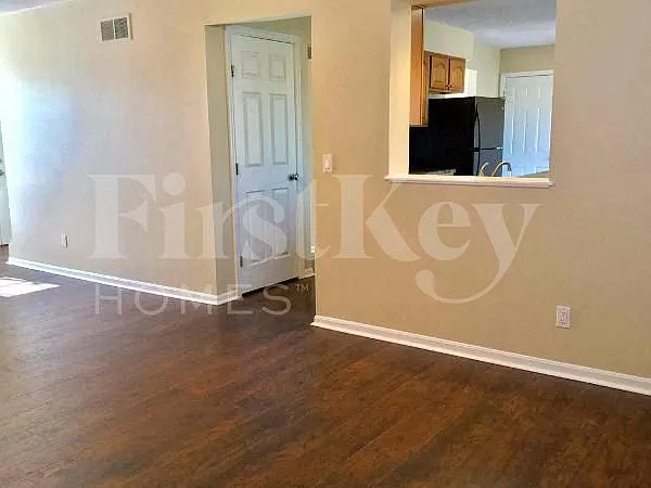 1616 Hastings Ct — Photo 14