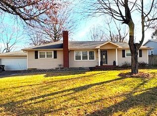220 S Park Ave, Aurora, MO 65605
