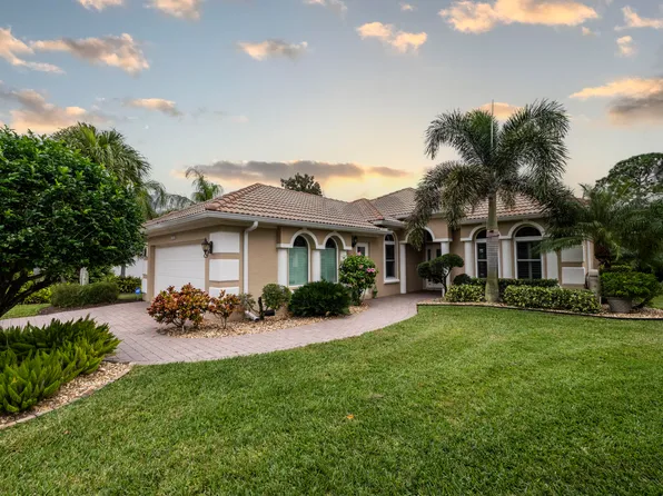 1310 NW Red Oak Way, Jensen Beach, FL 34957