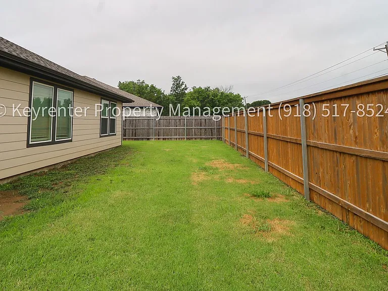 1308 Sunstone St — Photo 45