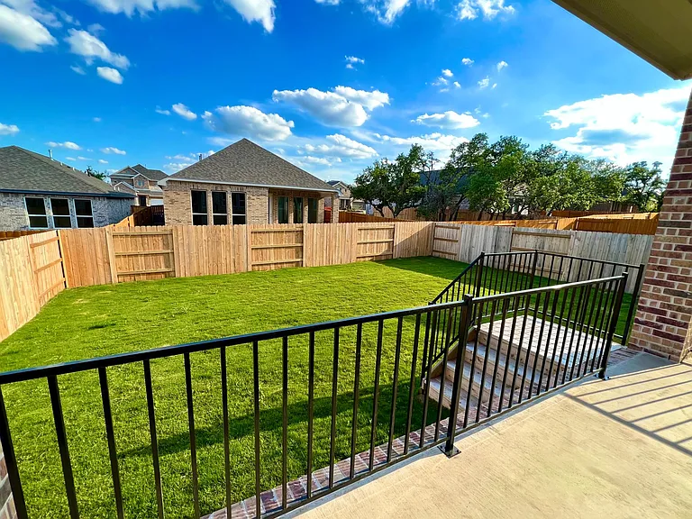 120 Green Knoll Ln — Photo 56