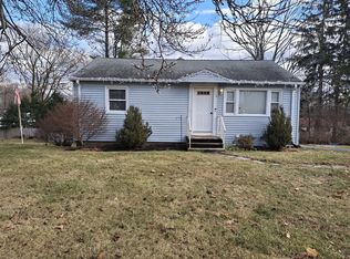 3 Sunset Dr, Leicester, MA 01524