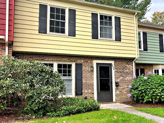 2nd image of 2809 Wellesley Ct