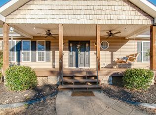 1200 Dawson Rd, White Bluff, TN 37187