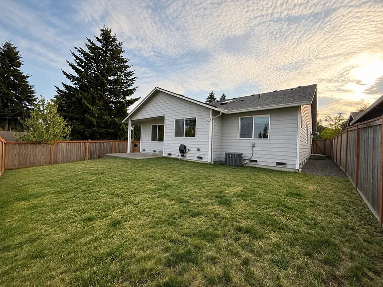 9529 27th Ave SE — Photo 14