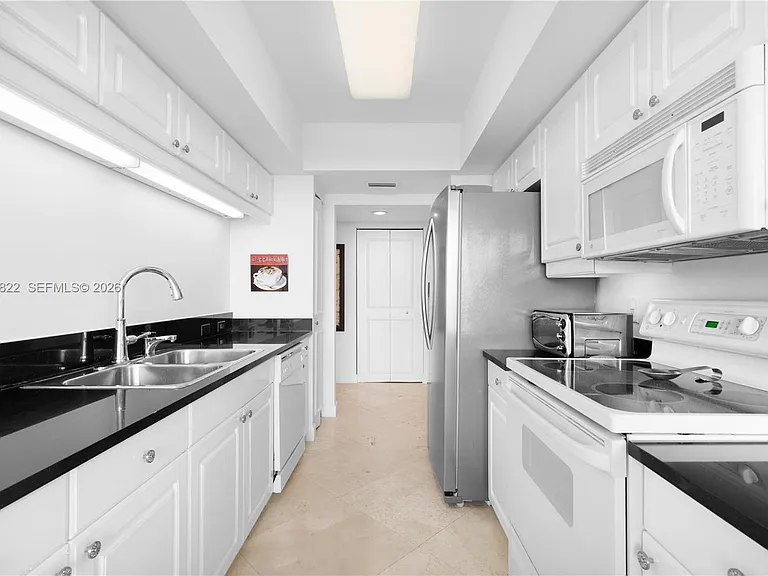 21055 Yacht Club Dr #2310 — Photo 13