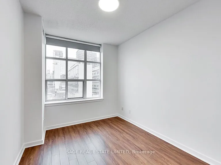 438 Richmond St W #910 — Photo 19