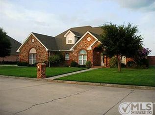 1210 Nortman Dr, Gainesville, TX 76240