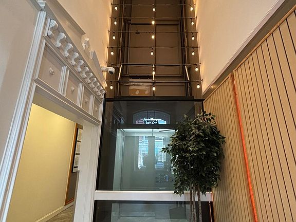 2nd image of 139 Orange St #2838070