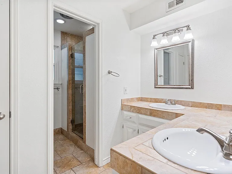 6906 One Oak Rd — Photo 17